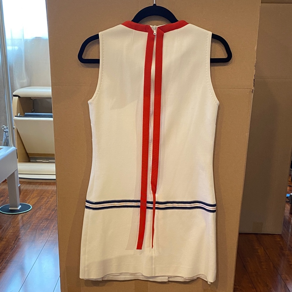 D&G White Sleeveless Shift Dress with Red Beaded Neckline - Picture 5 of 16